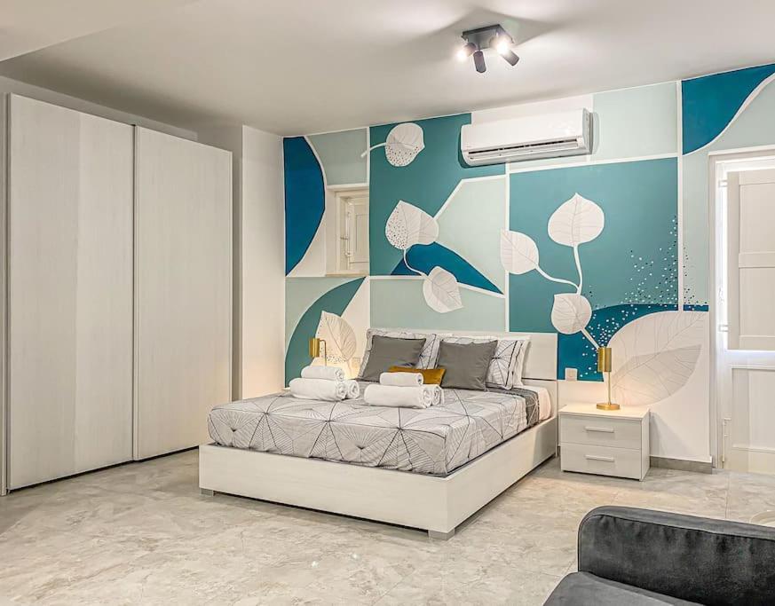 Designer Duplex Penthouse In Floriana公寓 外观 照片